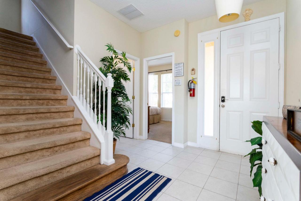 Gorgeous 4 Bedroom W/ Pool Close To 920 Holiday home *