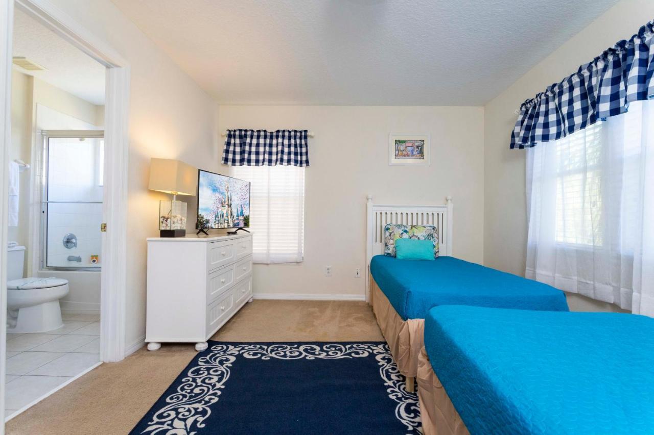 Gorgeous 4 Bedroom W/ Pool Close To 920 * Kissimmee