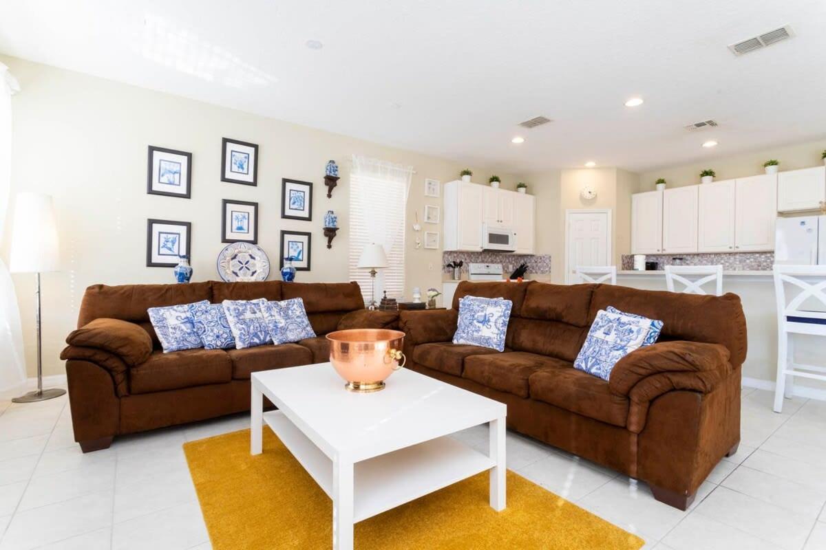 Gorgeous 4 Bedroom W/ Pool Close To 920 * Kissimmee