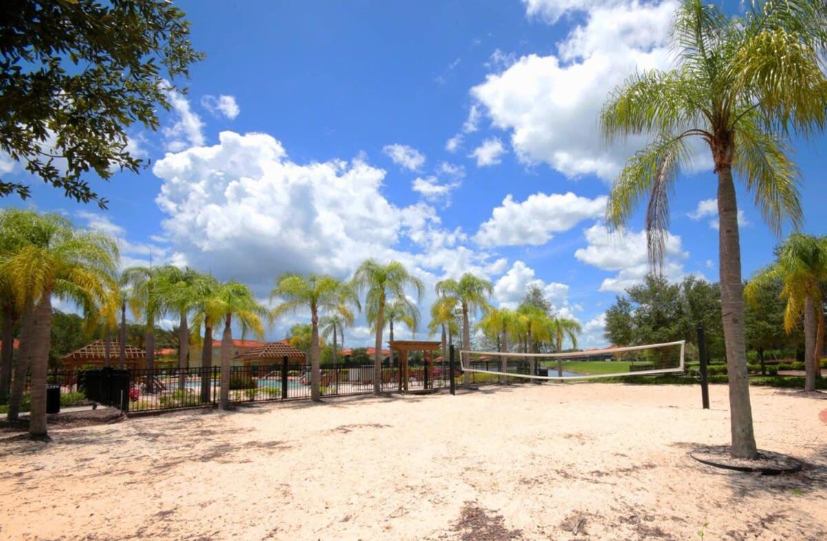 Gorgeous 4 Bedroom W/ Pool Close To 920 Kissimmee