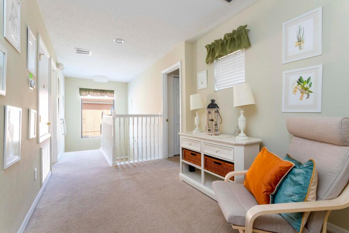 Gorgeous 4 Bedroom W/ Pool Close To 920 Holiday home Kissimmee