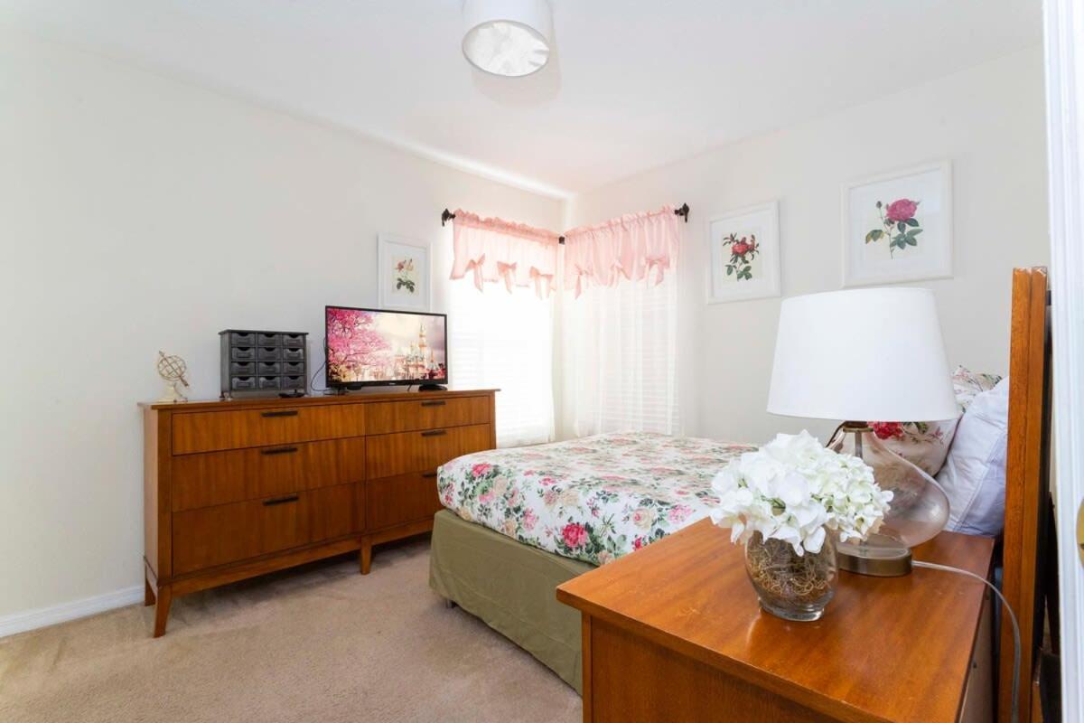 Gorgeous 4 Bedroom W/ Pool Close To 920 Kissimmee