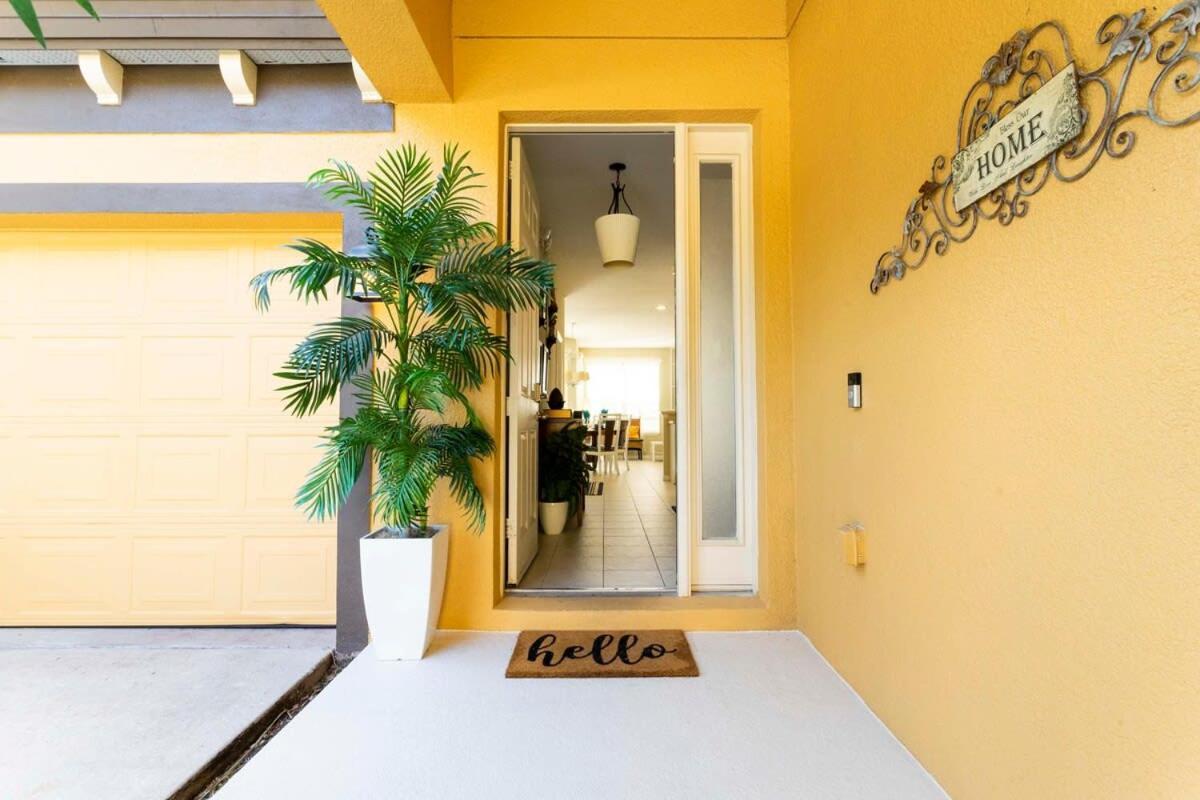 Gorgeous 4 Bedroom W/ Pool Close To 920 Holiday home Kissimmee
